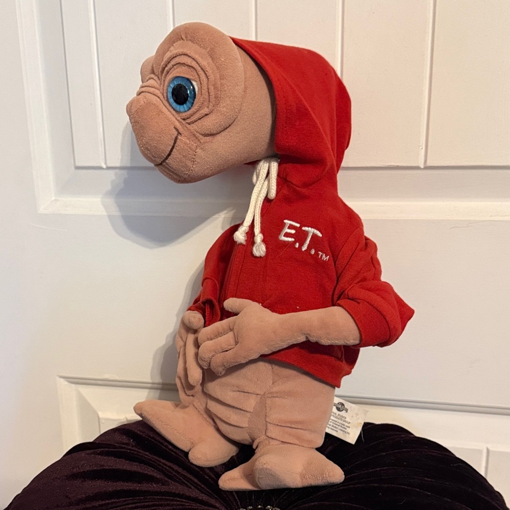 Plush Reptile Figure in Red Hoodie - Licensed Movie Plush - Picture 3 of 9